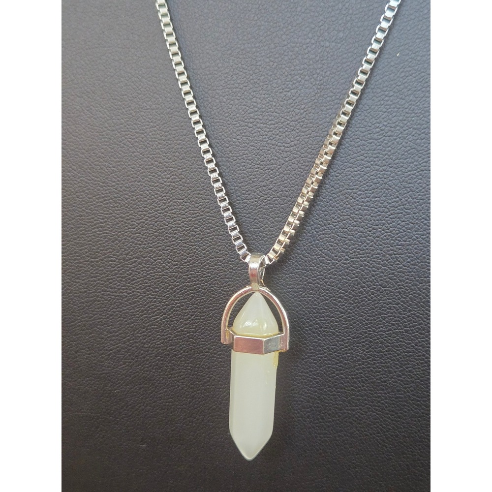 White Crystal Stone Necklace Silver Chain Vintage Box Chain